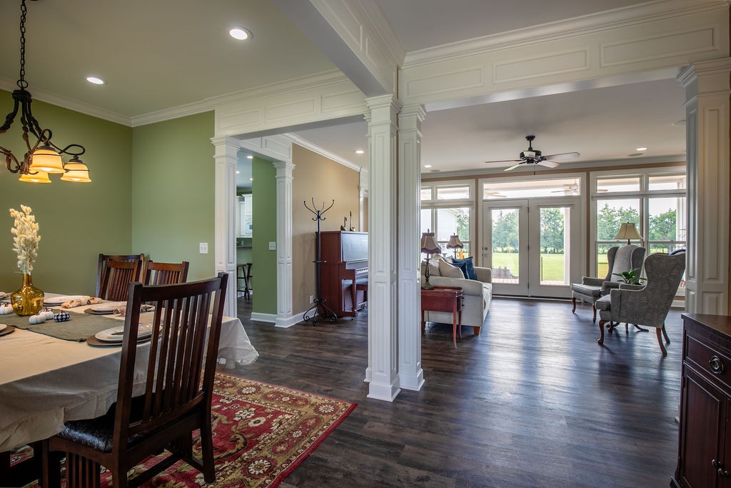 Image 21 of 58 For 9693 90th Street