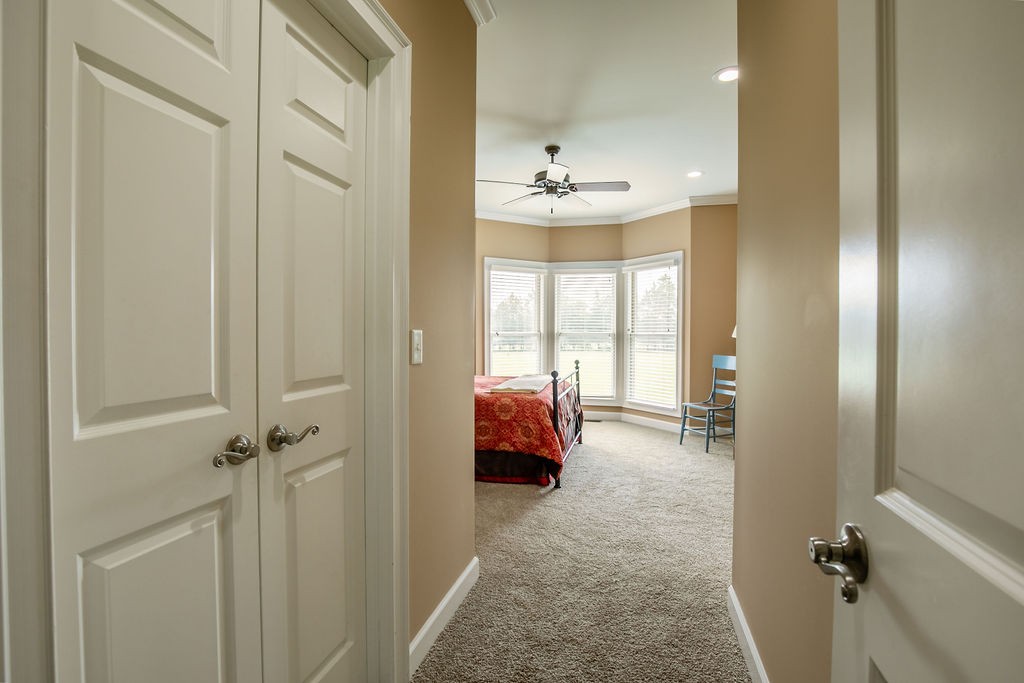 Image 24 of 58 For 9693 90th Street