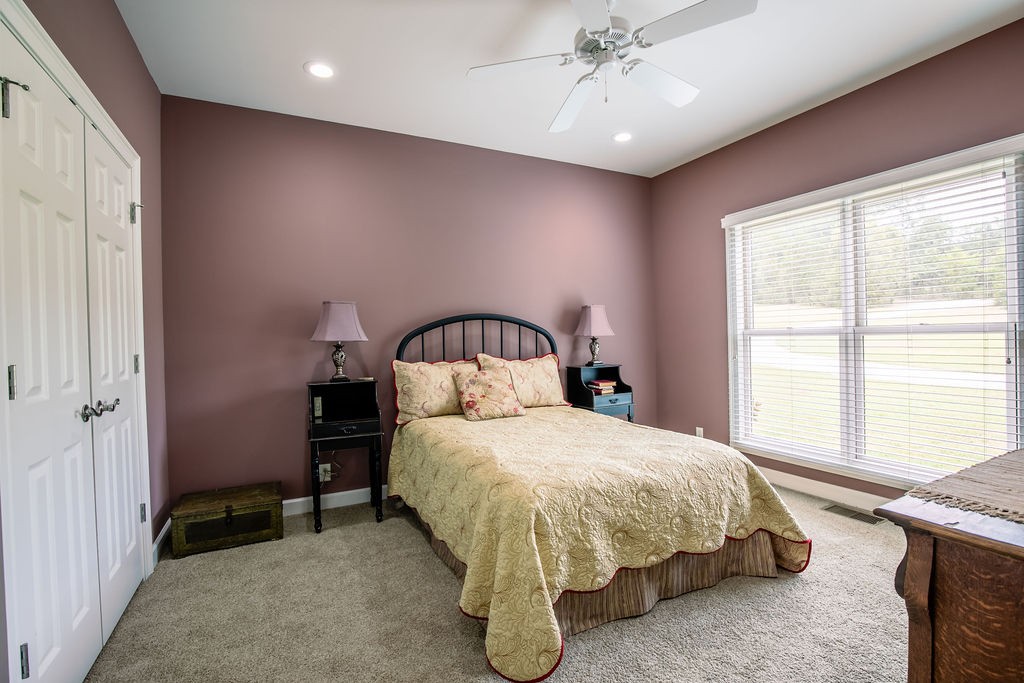 Image 31 of 58 For 9693 90th Street