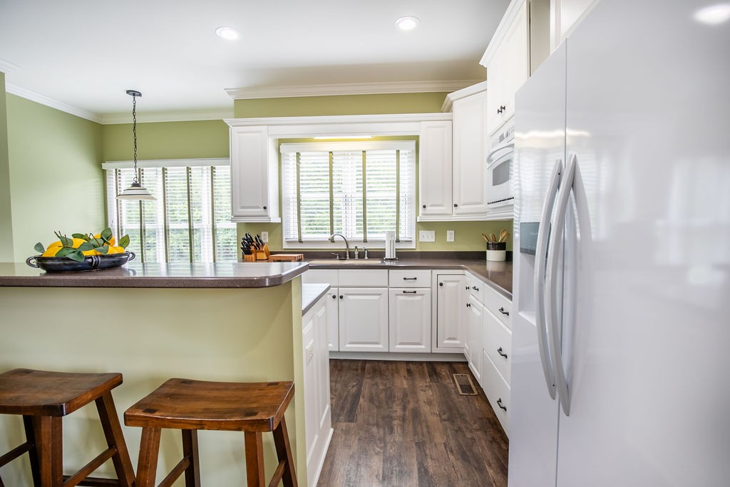 Image 37 of 58 For 9693 90th Street
