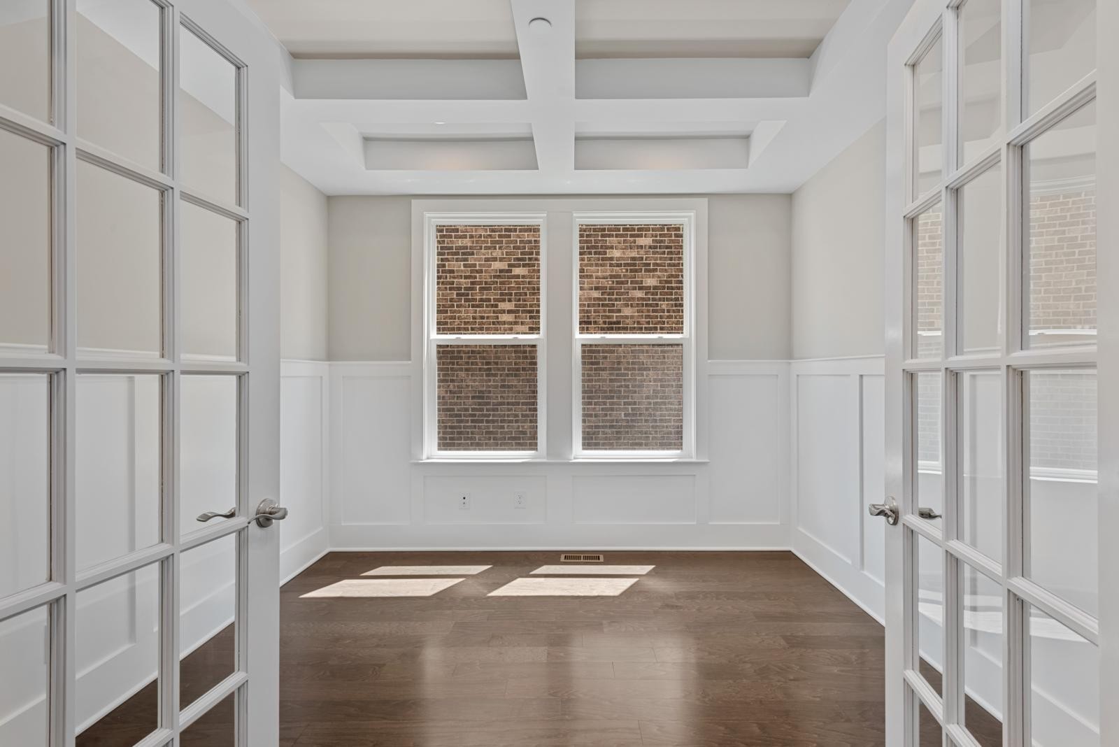 Image 5 of 7 For 853 5th Street