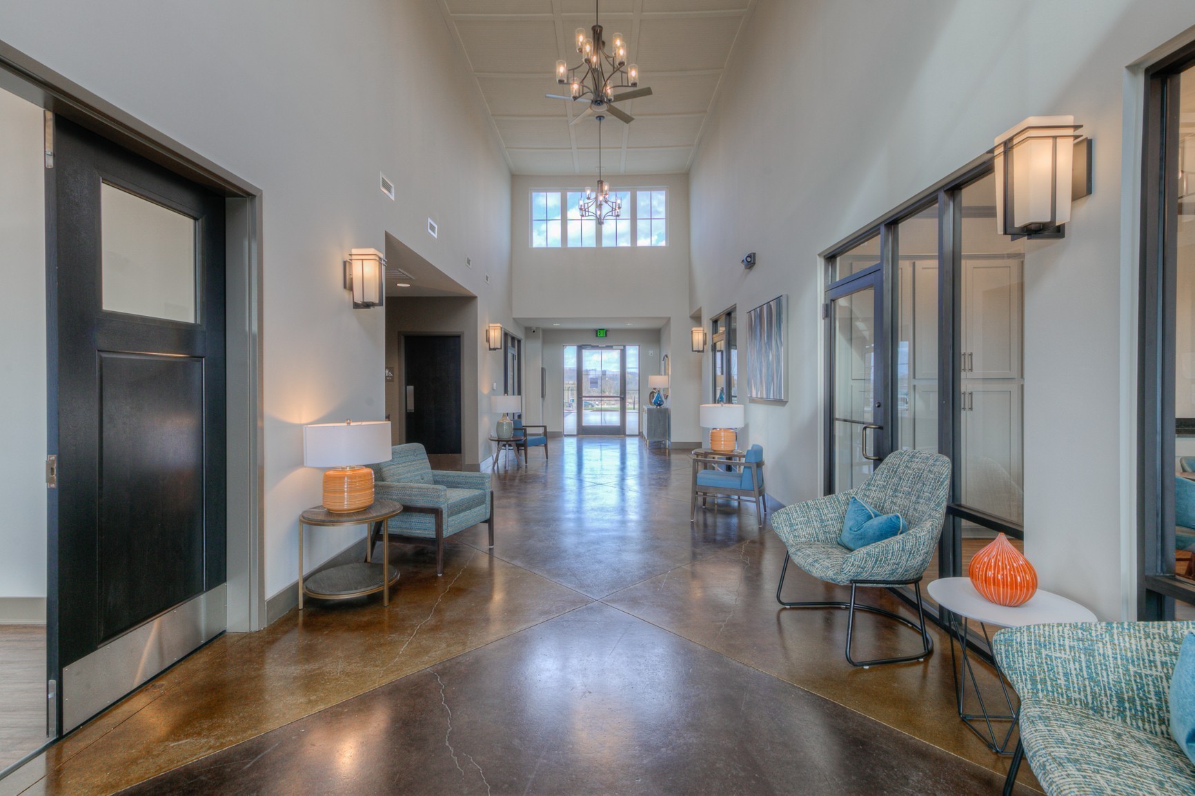 Image 11 of 51 For 21570 Raintree Street