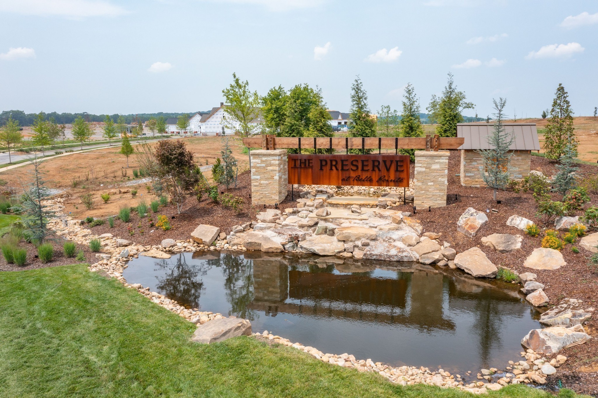 Image 4 of 51 For 21570 Raintree Street