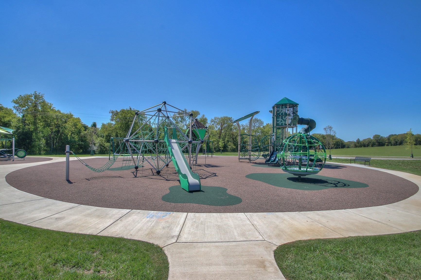 Image 7 of 51 For 21570 Raintree Street