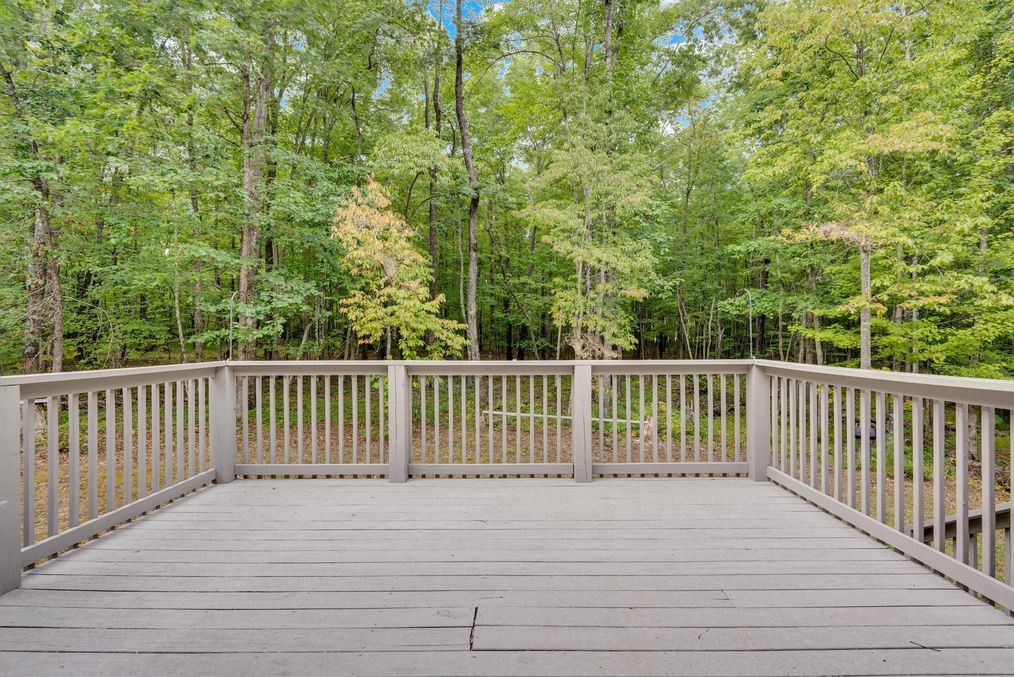 Image 5 of 17 For 299 Oak Lane Drive