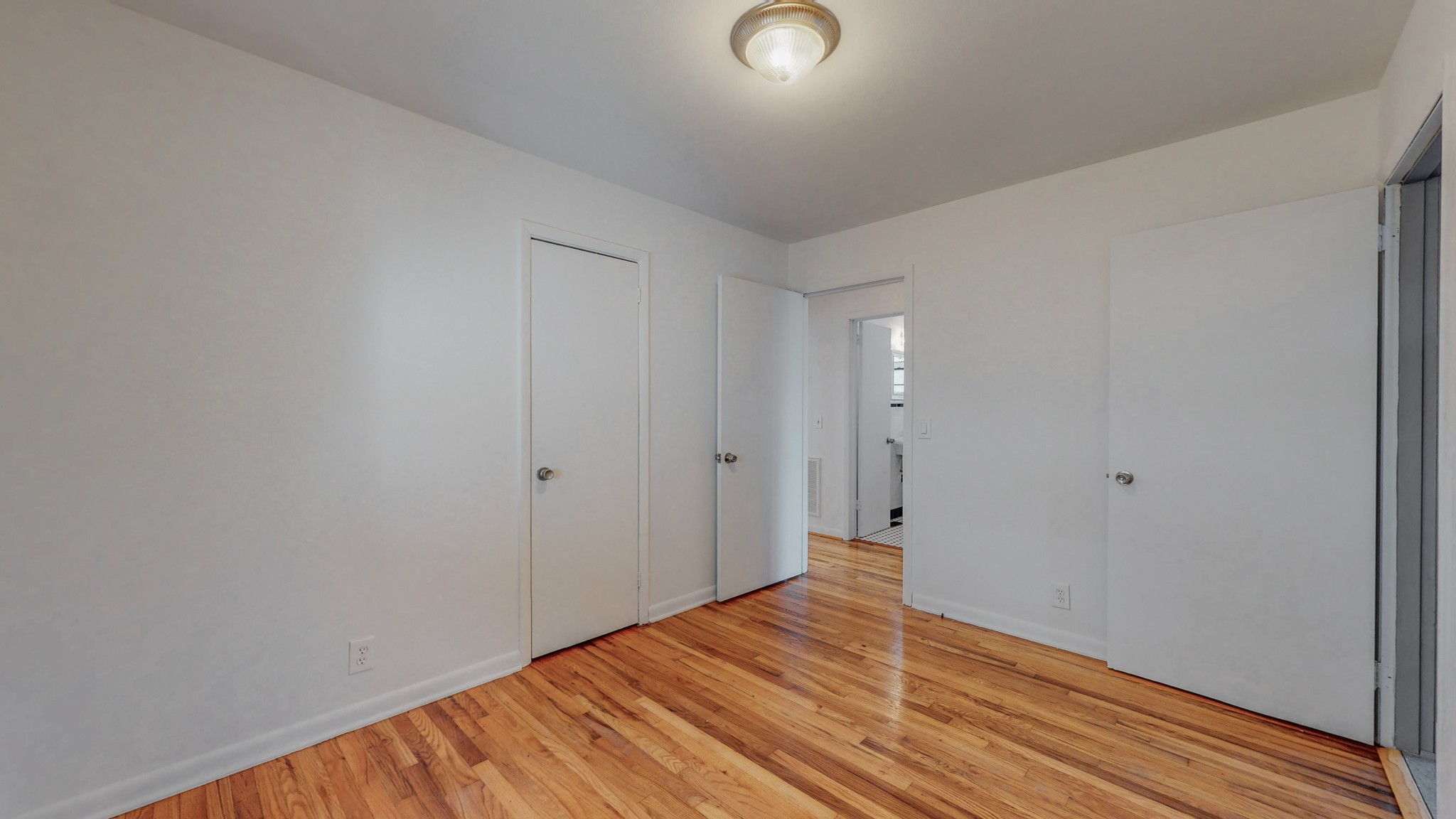 Image 11 of 13 For 6933 24th Avenue