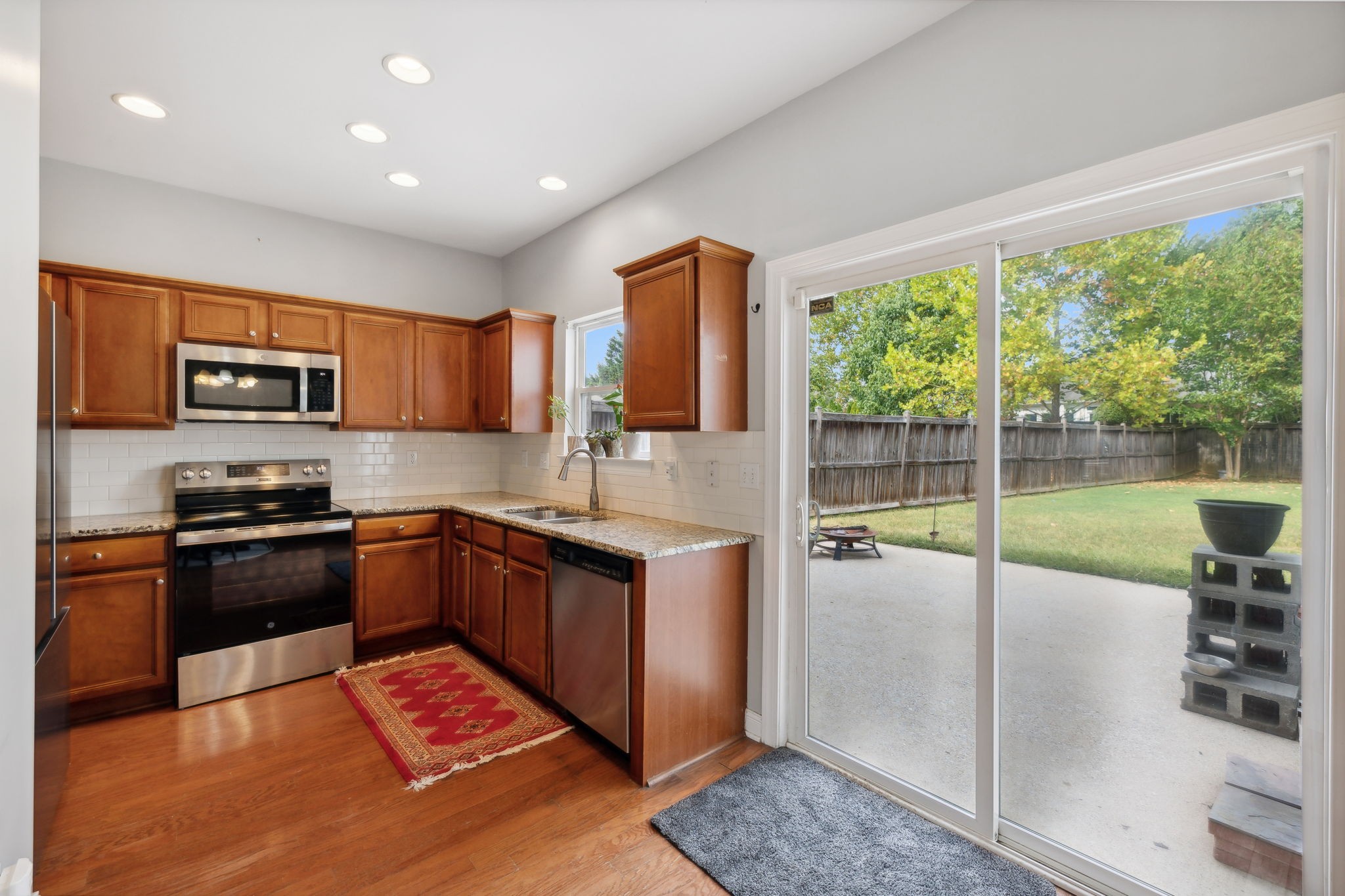 Image 12 of 38 For 3141 42nd Avenue