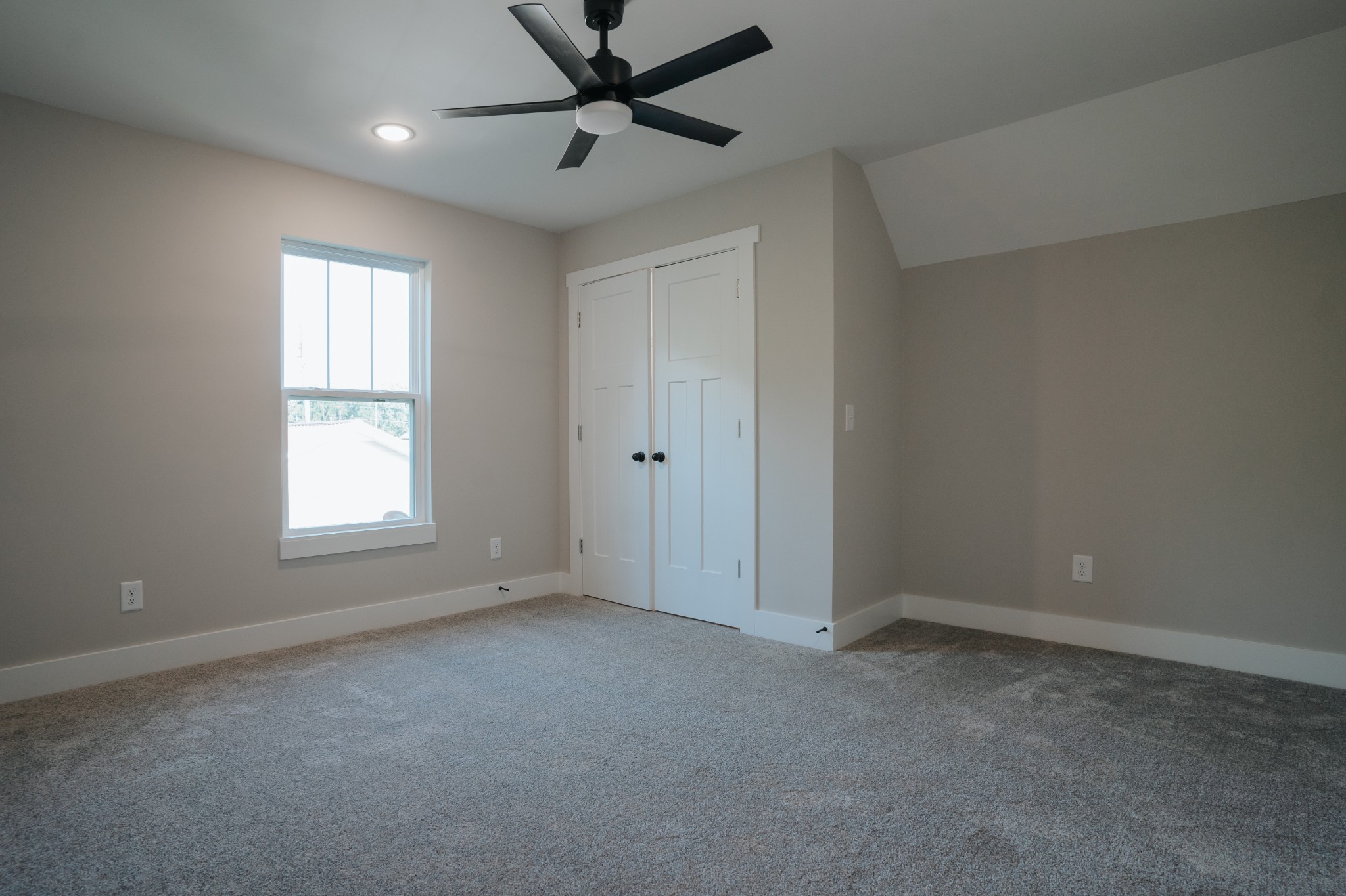 Listing photo id 17 for 7455 97th Terrace Road