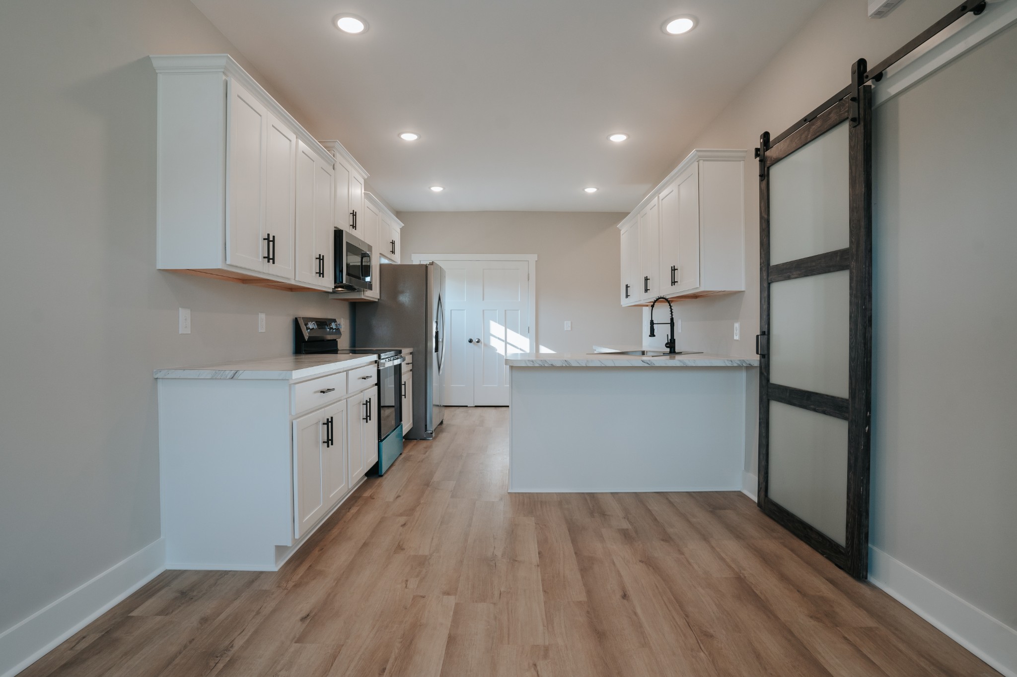 Listing photo id 2 for 7455 97th Terrace Road
