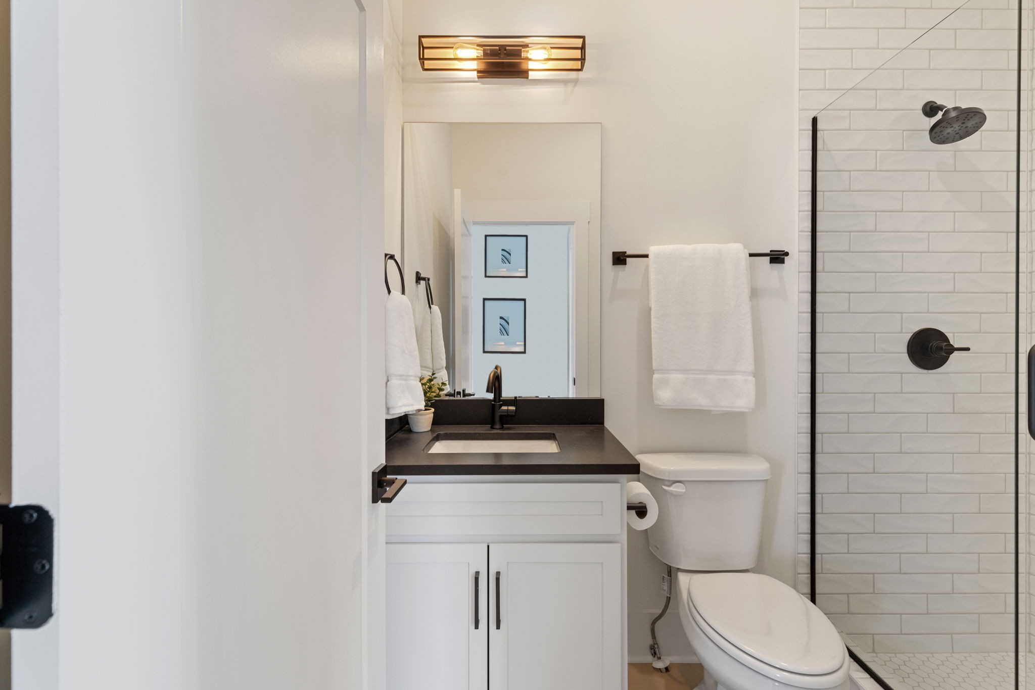 Image 33 of 41 For 305 1st Avenue
