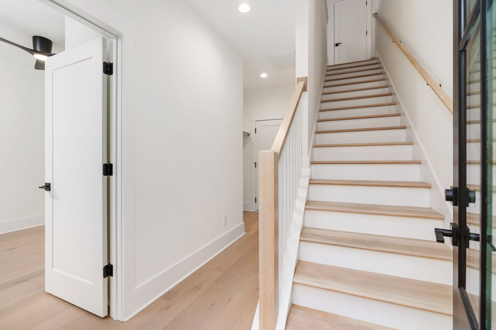 Image 4 of 41 For 305 1st Avenue