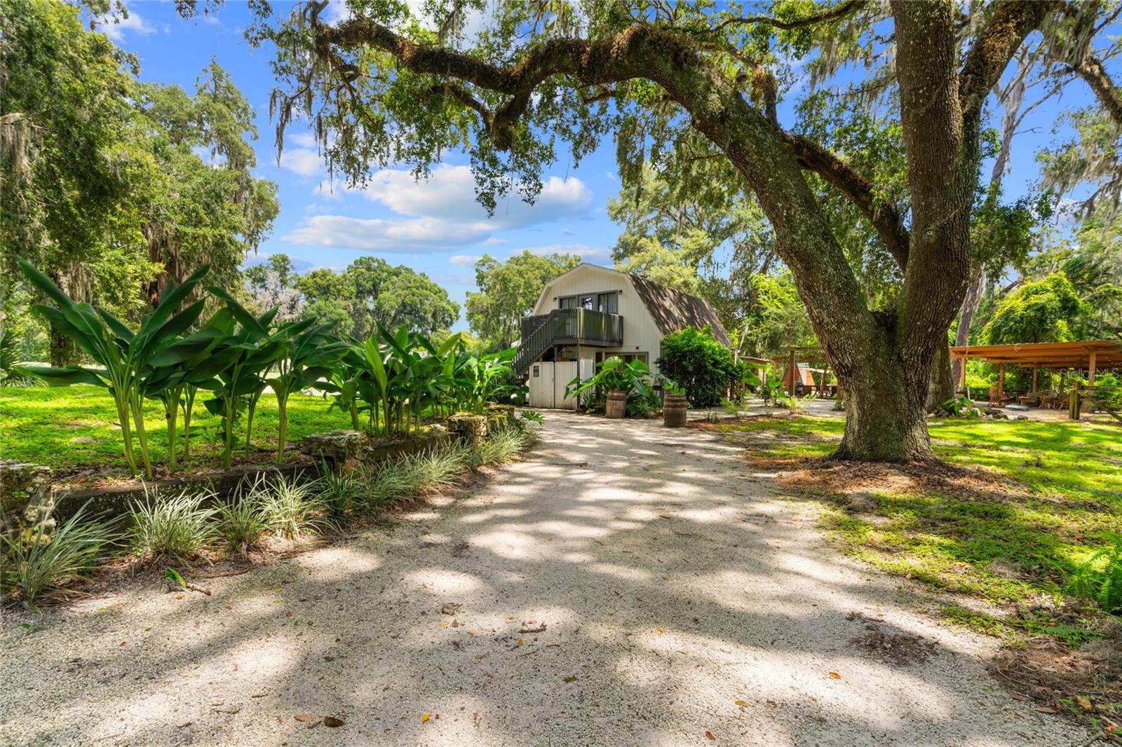 Image 11 of 100 For 889 165th Street