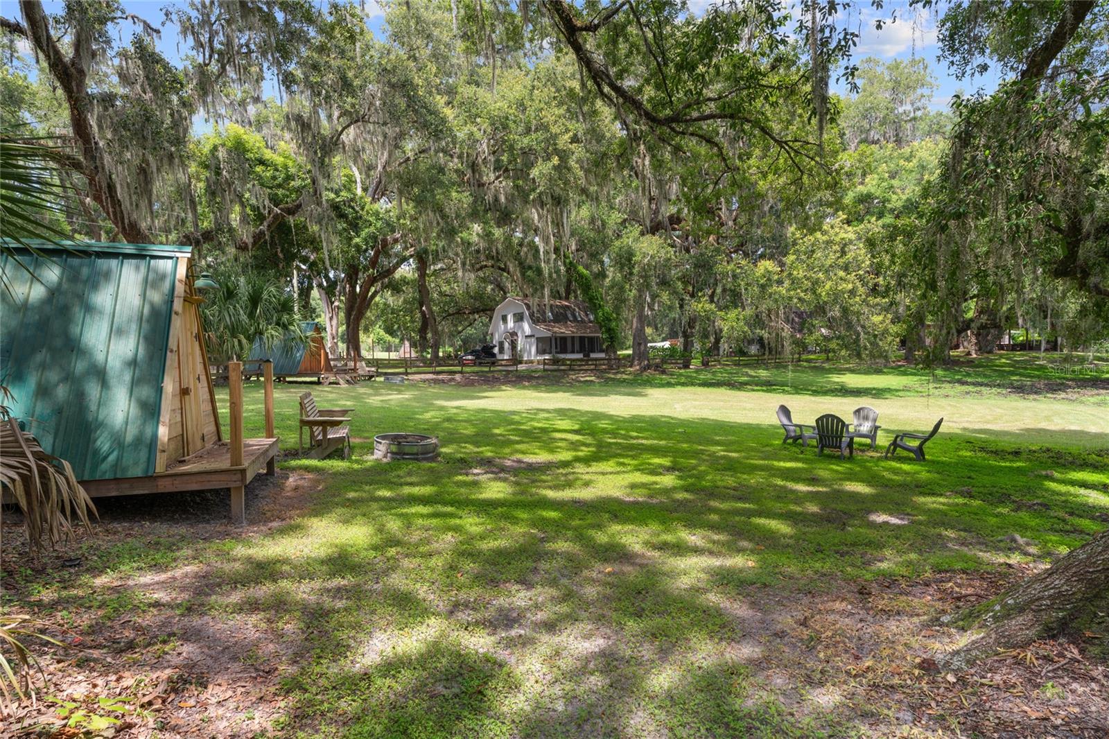 Image 40 of 100 For 889 165th Street