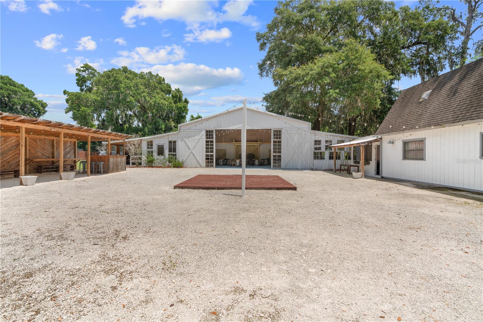 Image 7 of 100 For 889 165th Street