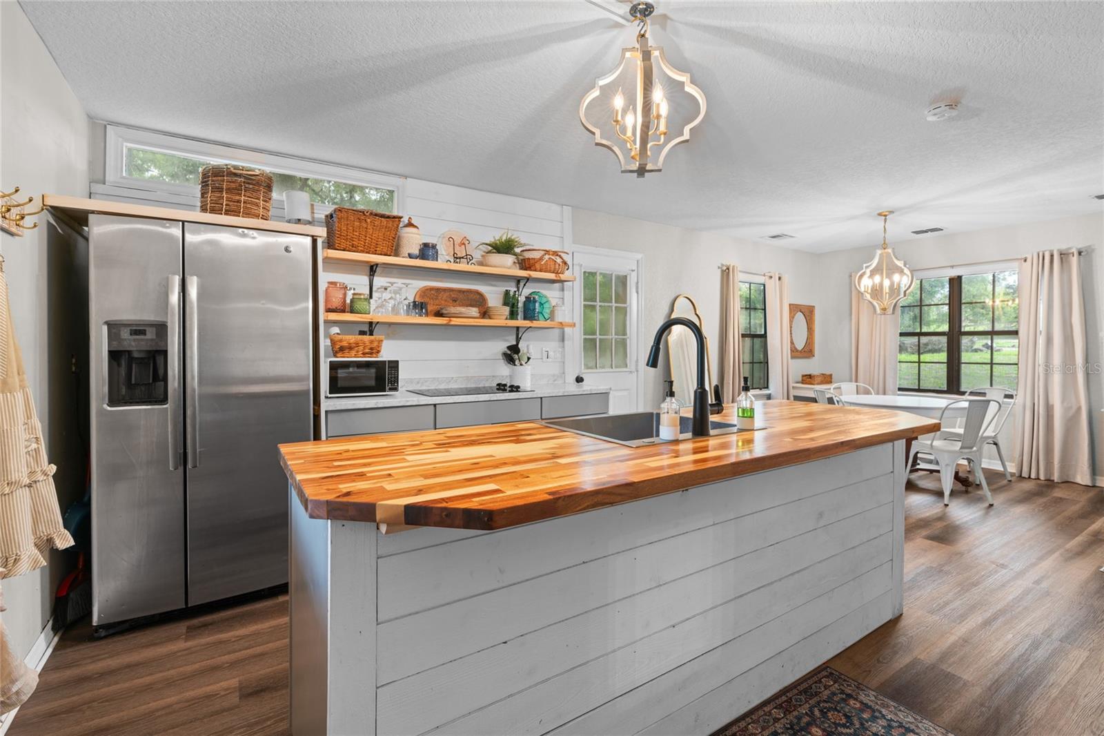 Image 71 of 100 For 889 165th Street