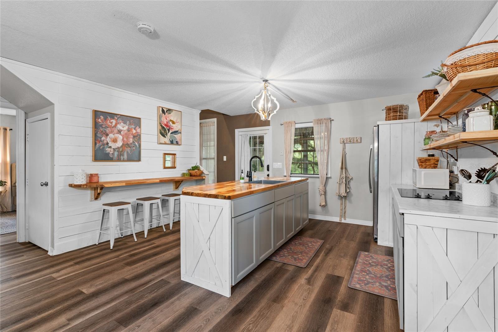 Image 72 of 100 For 889 165th Street