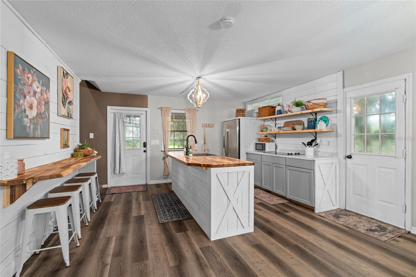 Image 73 of 100 For 889 165th Street