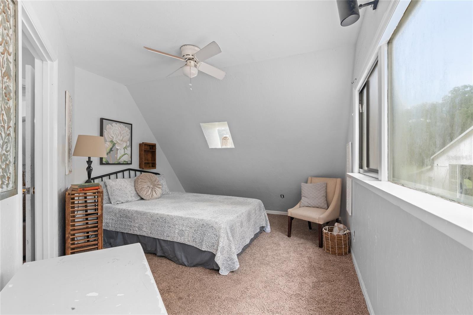 Image 85 of 100 For 889 165th Street