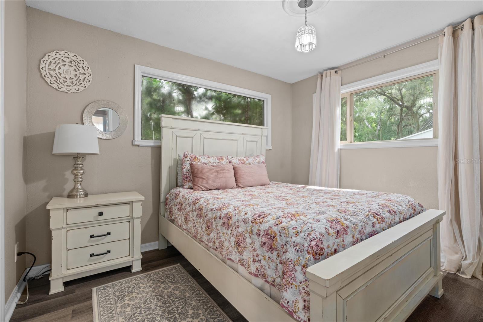 Image 91 of 100 For 889 165th Street
