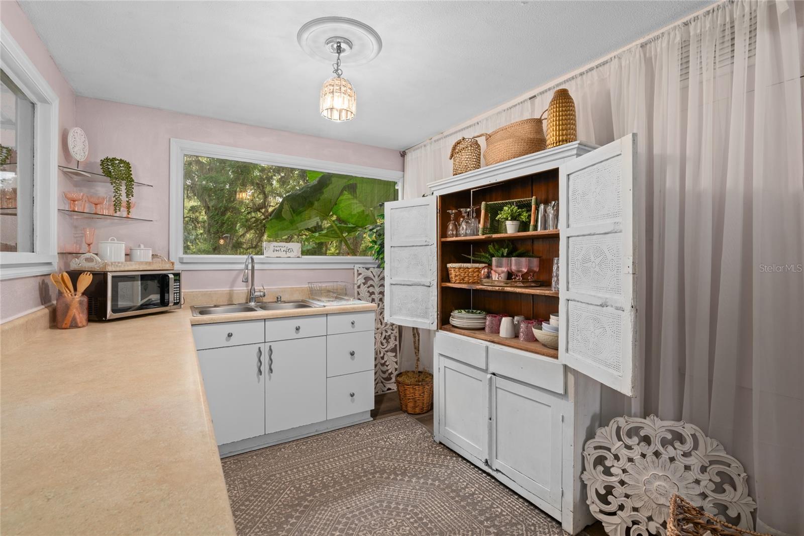Image 95 of 100 For 889 165th Street