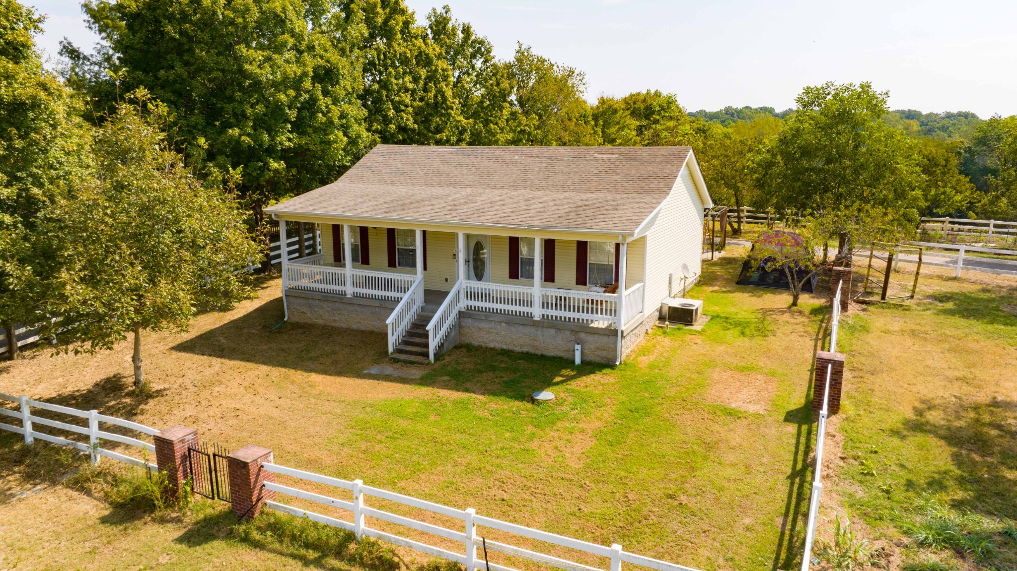 Image 11 of 22 For 6008 Angus Valley Drive