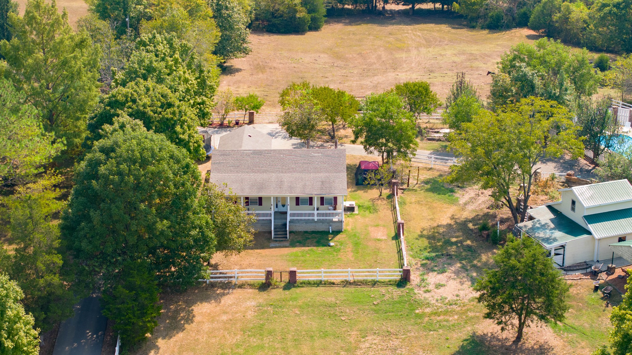 Image 7 of 22 For 6008 Angus Valley Drive