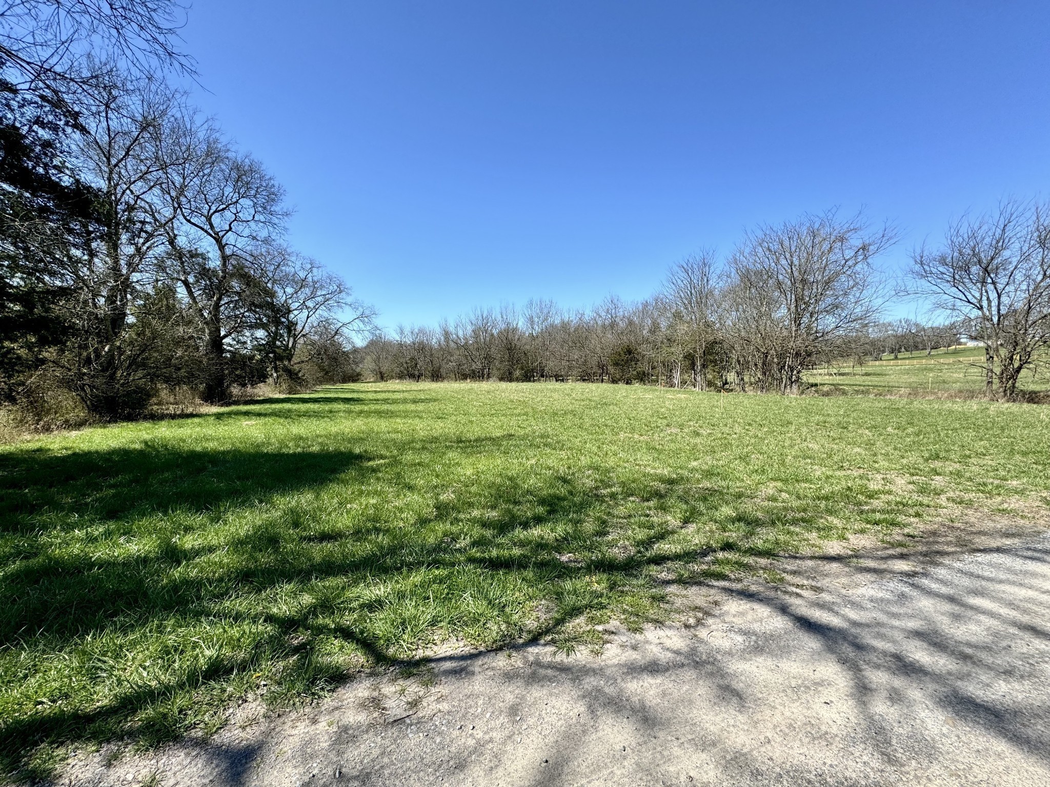 Image 3 of 33 For 415 1st Avenue 101-b