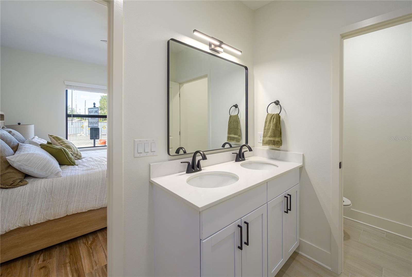 Image 31 of 33 For 415 1st Avenue 101-b