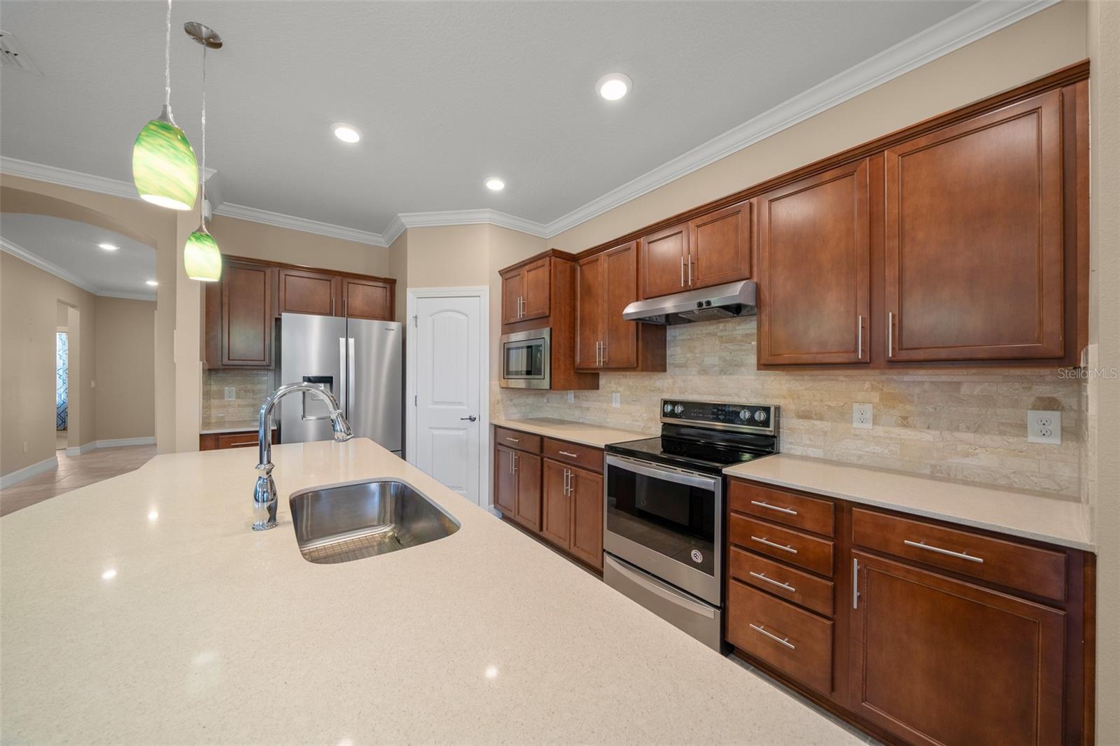 Image 19 of 61 For 6376 97th Terrace Road