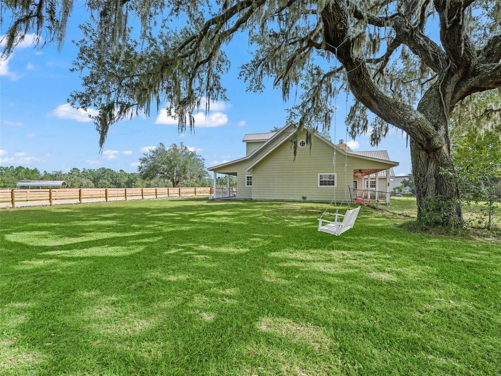 Image 40 of 99 For 9451 107th Court
