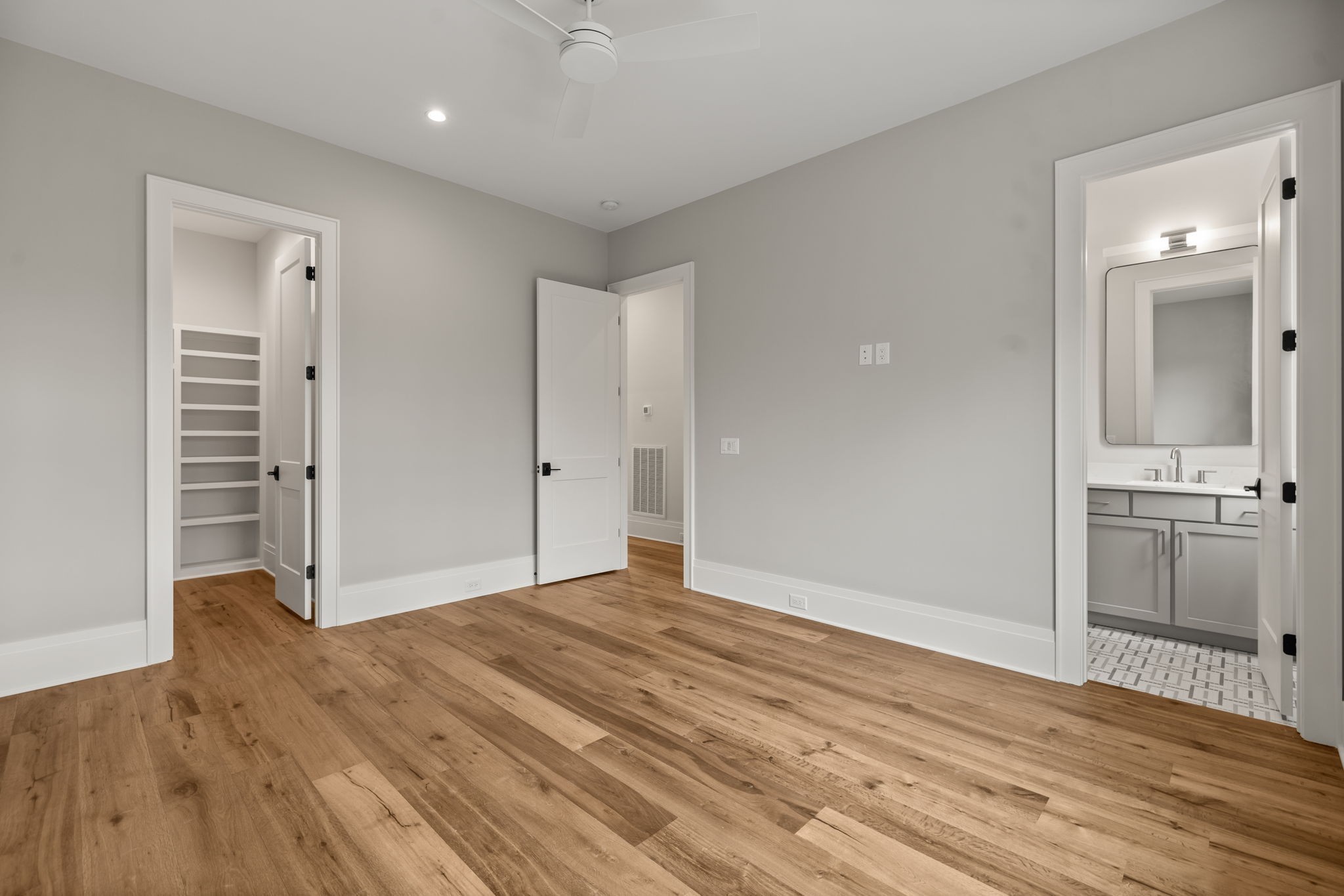 Image 38 of 55 For 811 49th Avenue