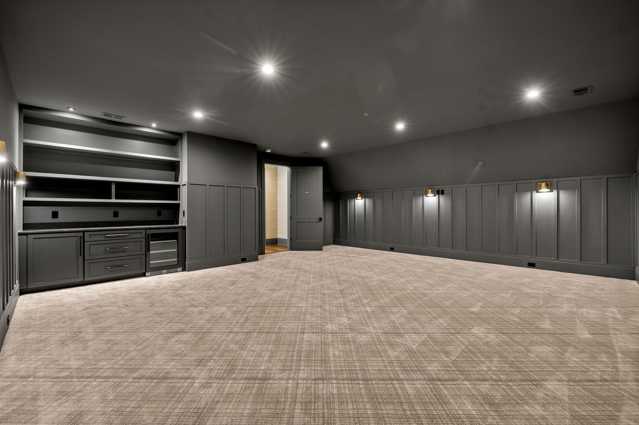 Image 41 of 55 For 811 49th Avenue