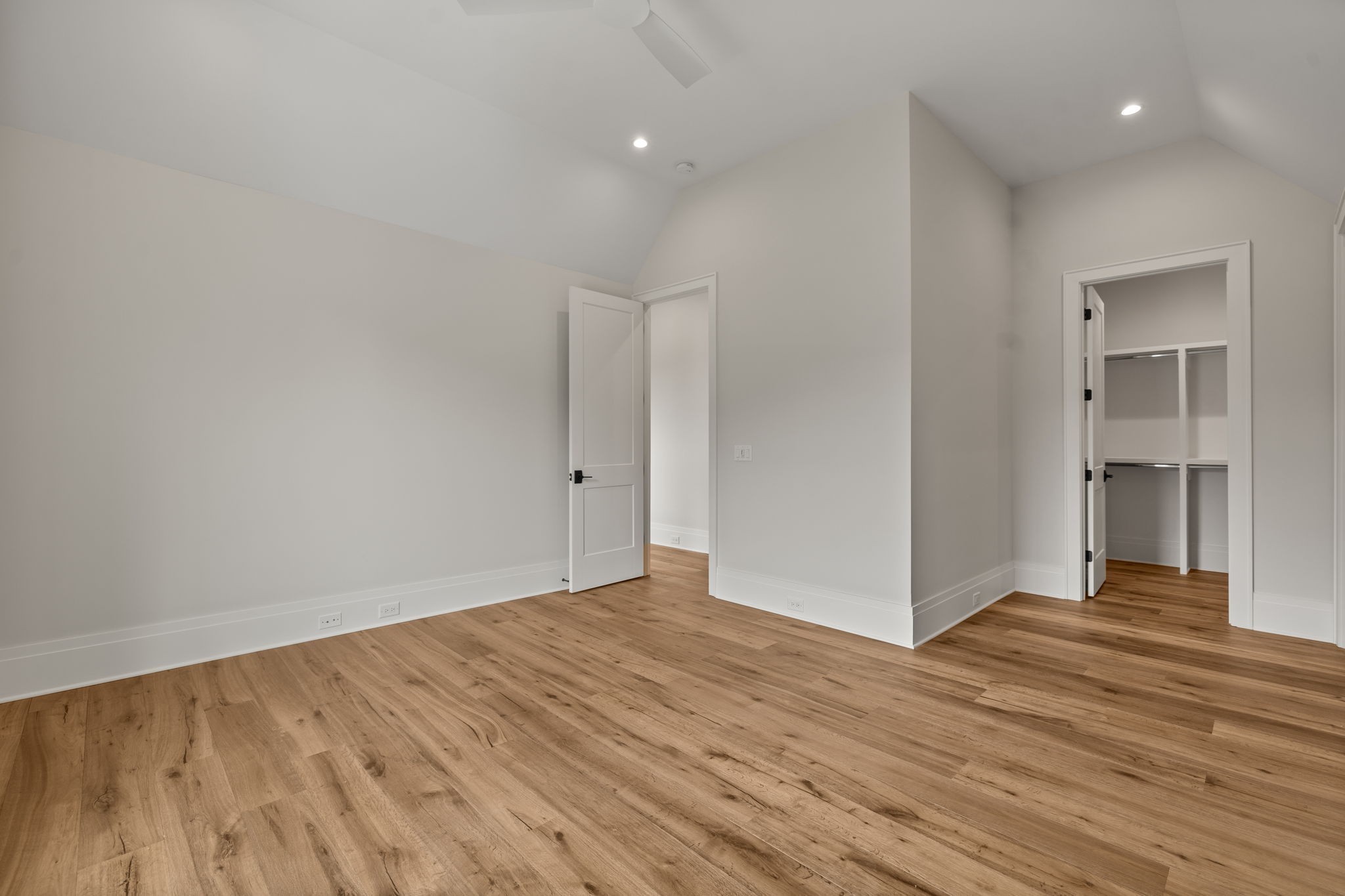 Image 42 of 55 For 811 49th Avenue