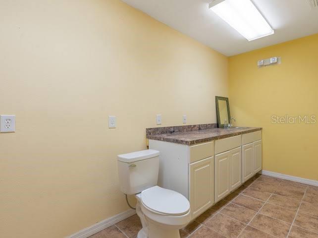 Image 10 of 25 For 7535 62nd Court