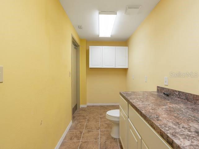 Image 6 of 25 For 7535 62nd Court