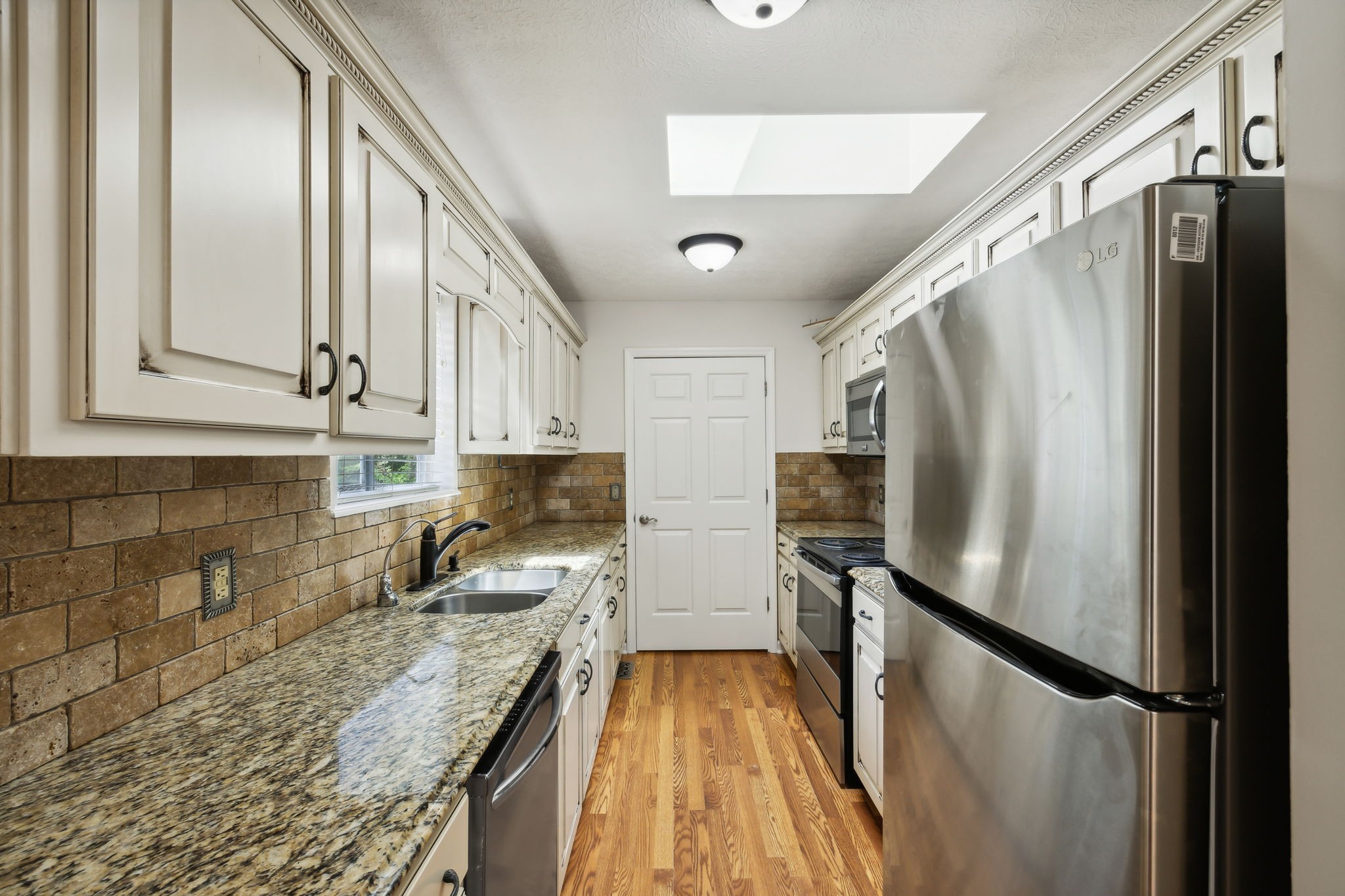Image 11 of 24 For 8098 Longfellow Street