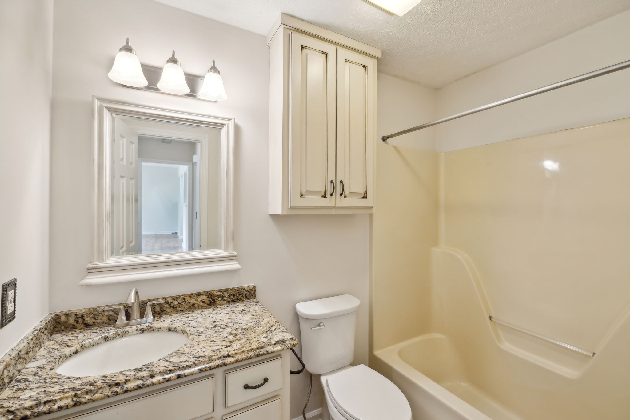 Image 19 of 24 For 8098 Longfellow Street