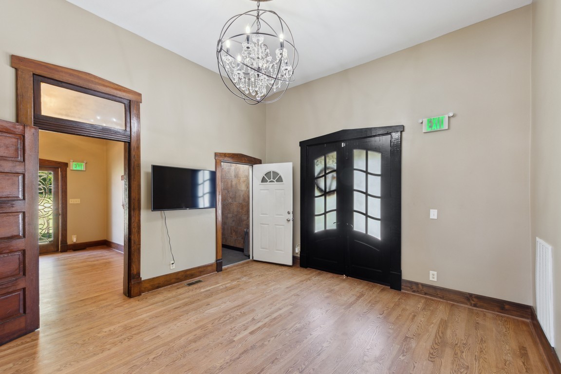 Image 26 of 38 For 930 145 Court