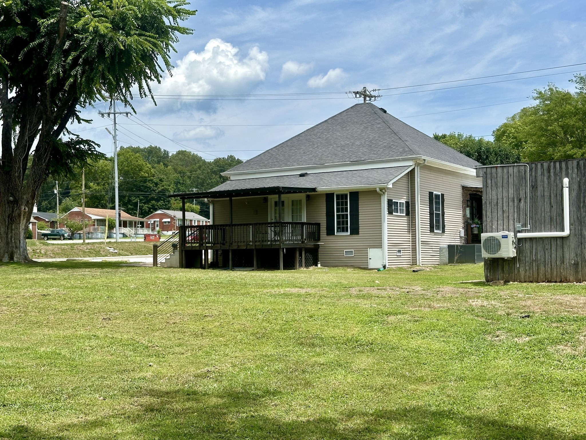 Image 34 of 38 For 930 145 Court