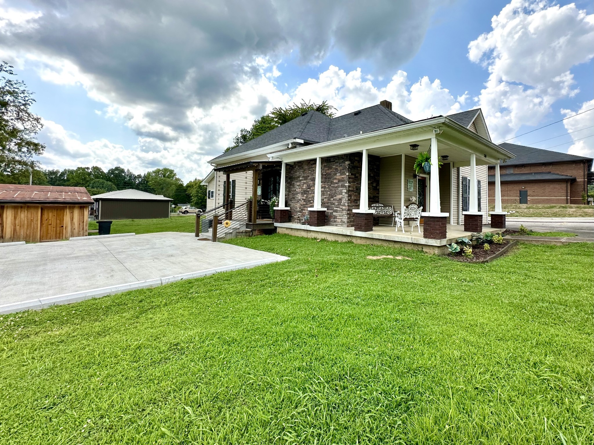 Image 37 of 38 For 930 145 Court