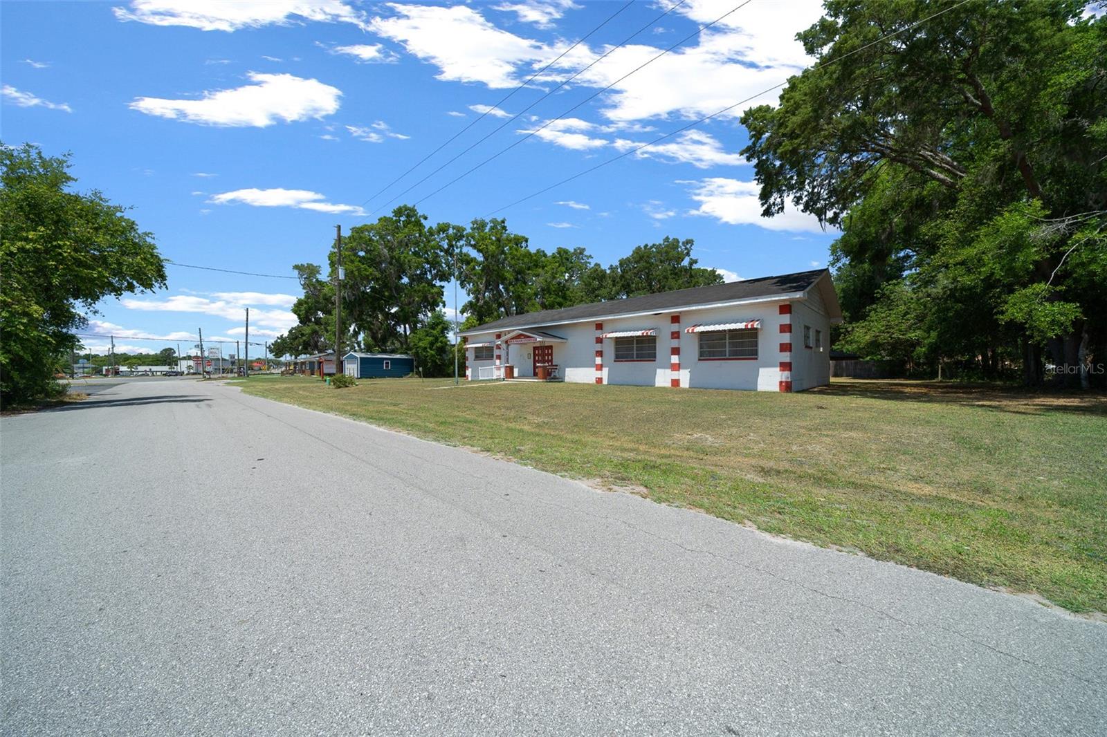 Image 17 of 43 For 6221 113th Street