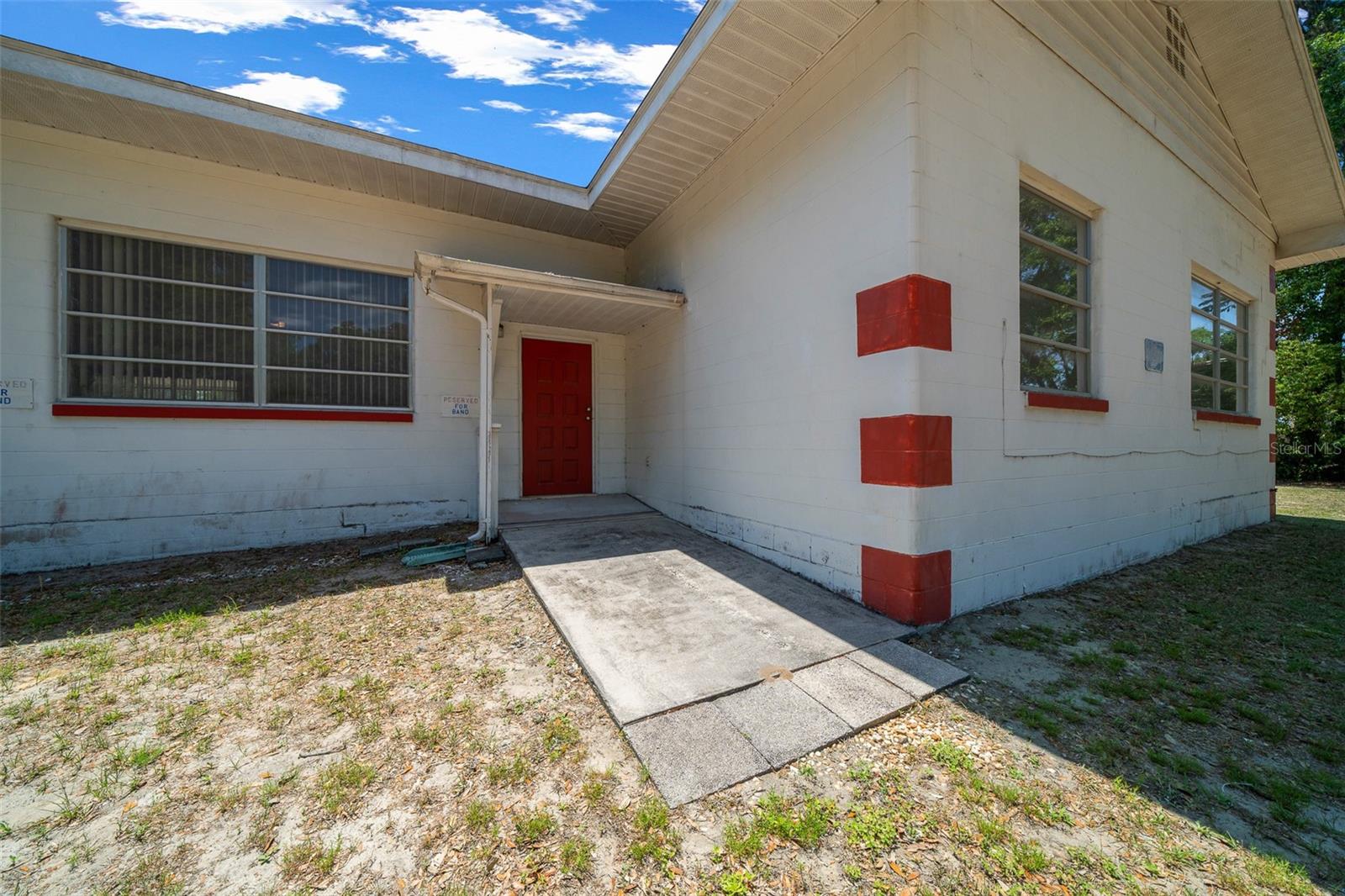 Image 22 of 43 For 6221 113th Street