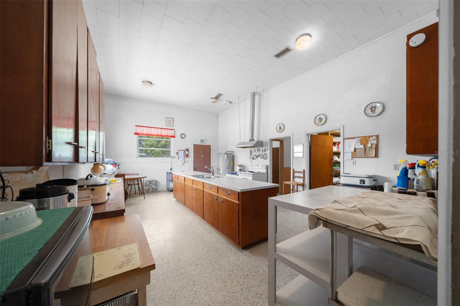 Image 31 of 43 For 6221 113th Street