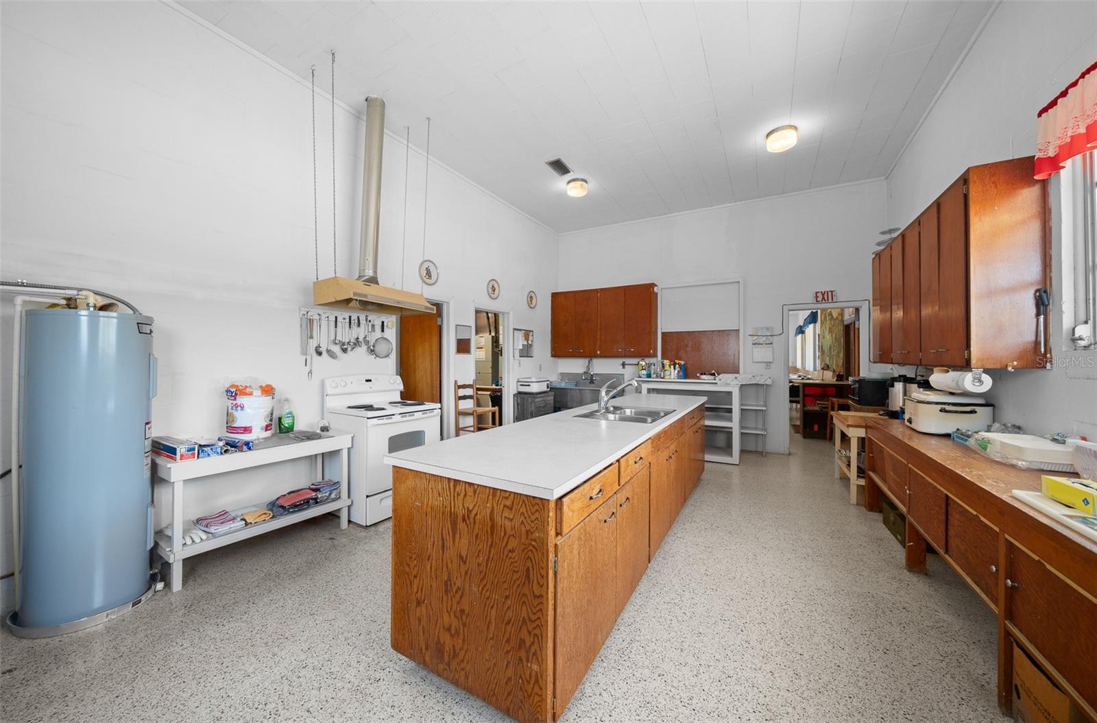 Image 32 of 43 For 6221 113th Street