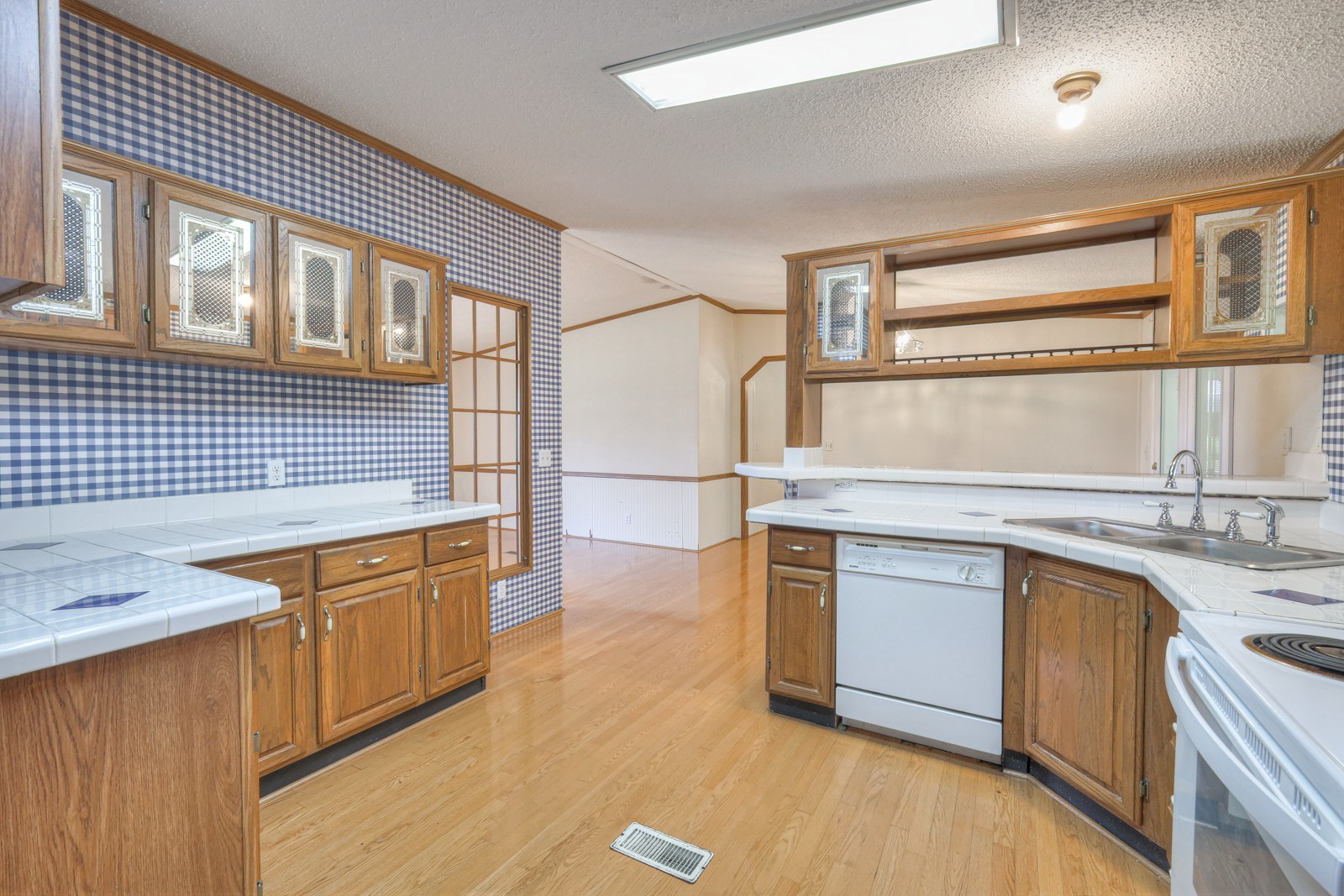 Listing photo id 32 for 10990 And 11000 Seminole Place