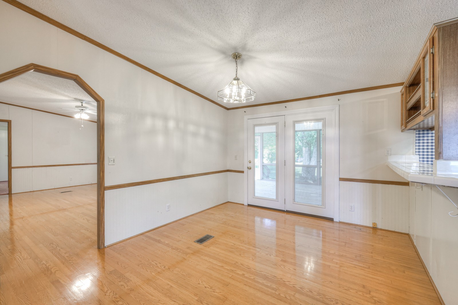 Listing photo id 35 for 10990 And 11000 Seminole Place