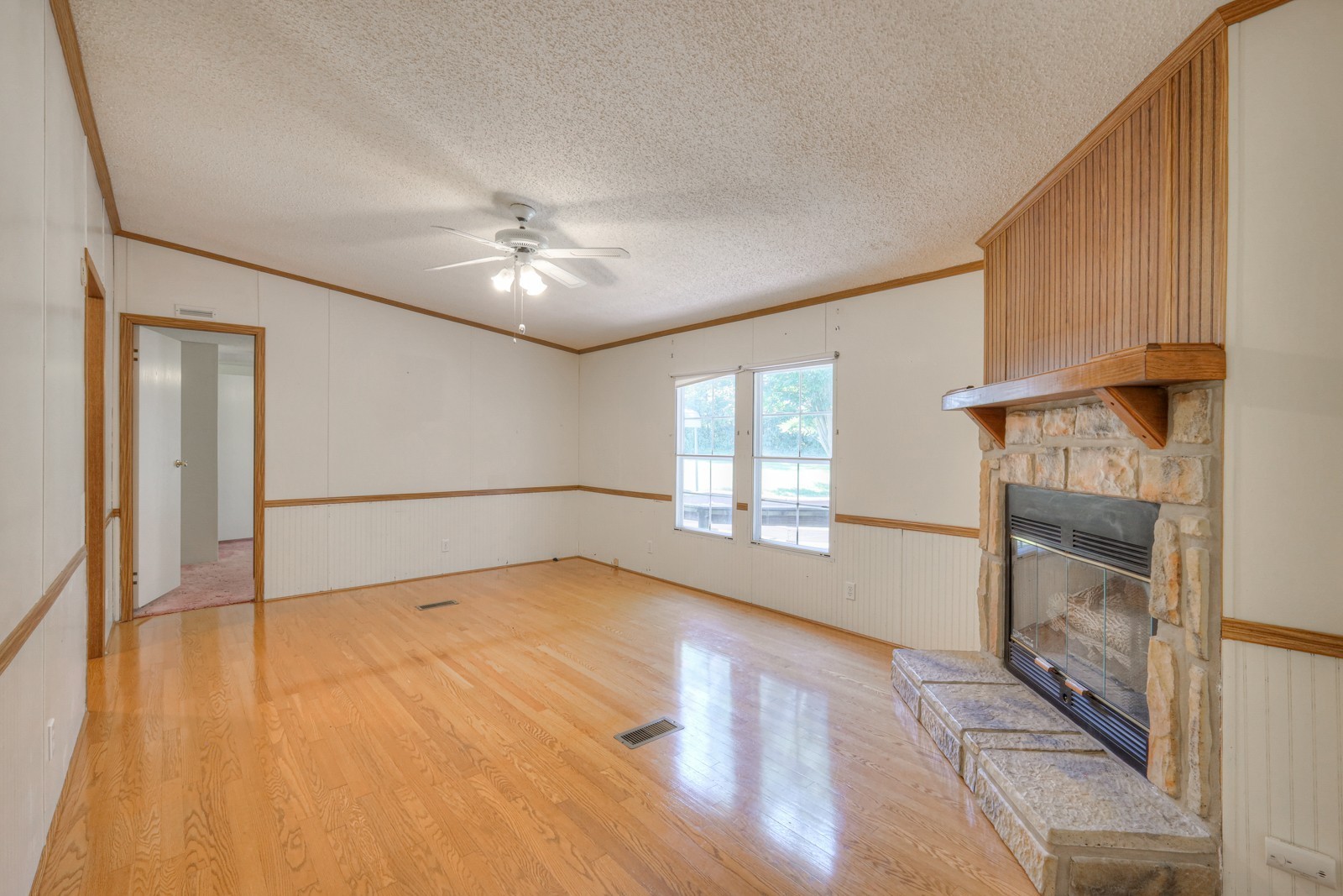 Listing photo id 36 for 10990 And 11000 Seminole Place