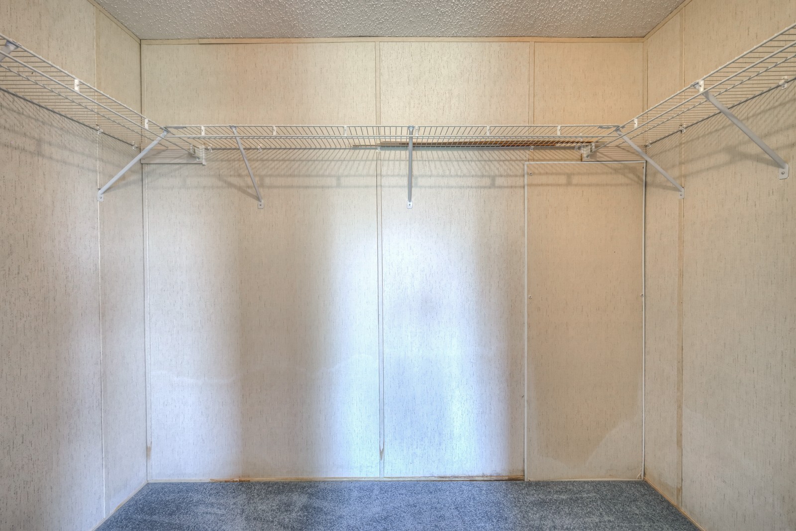 Listing photo id 47 for 10990 And 11000 Seminole Place