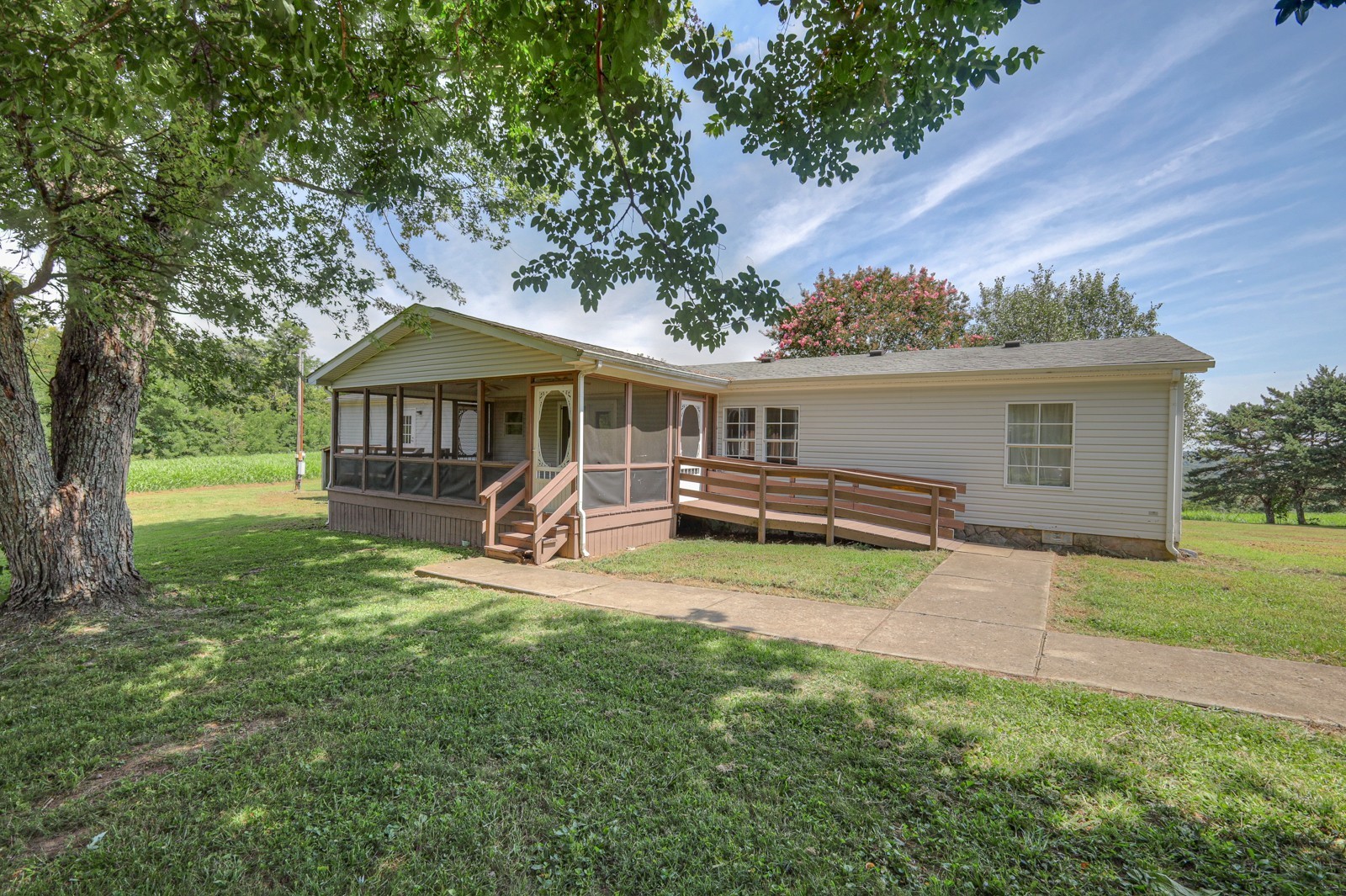 Listing photo id 7 for 10990 And 11000 Seminole Place
