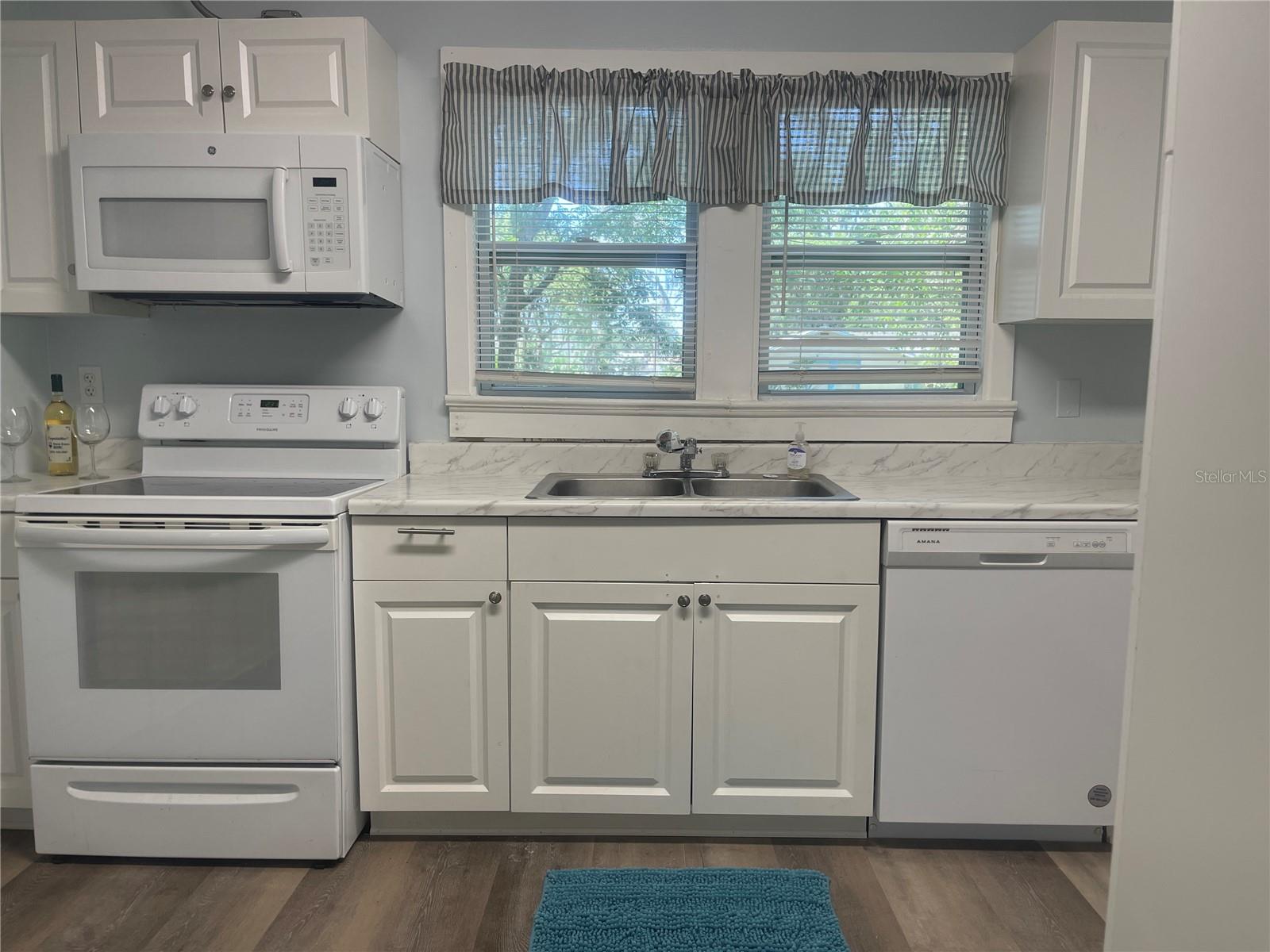 Image 12 of 21 For 621 20th Street